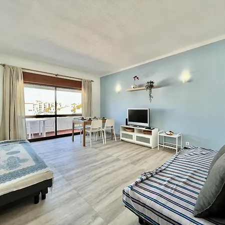 Classic 2 By Homing Apartment *